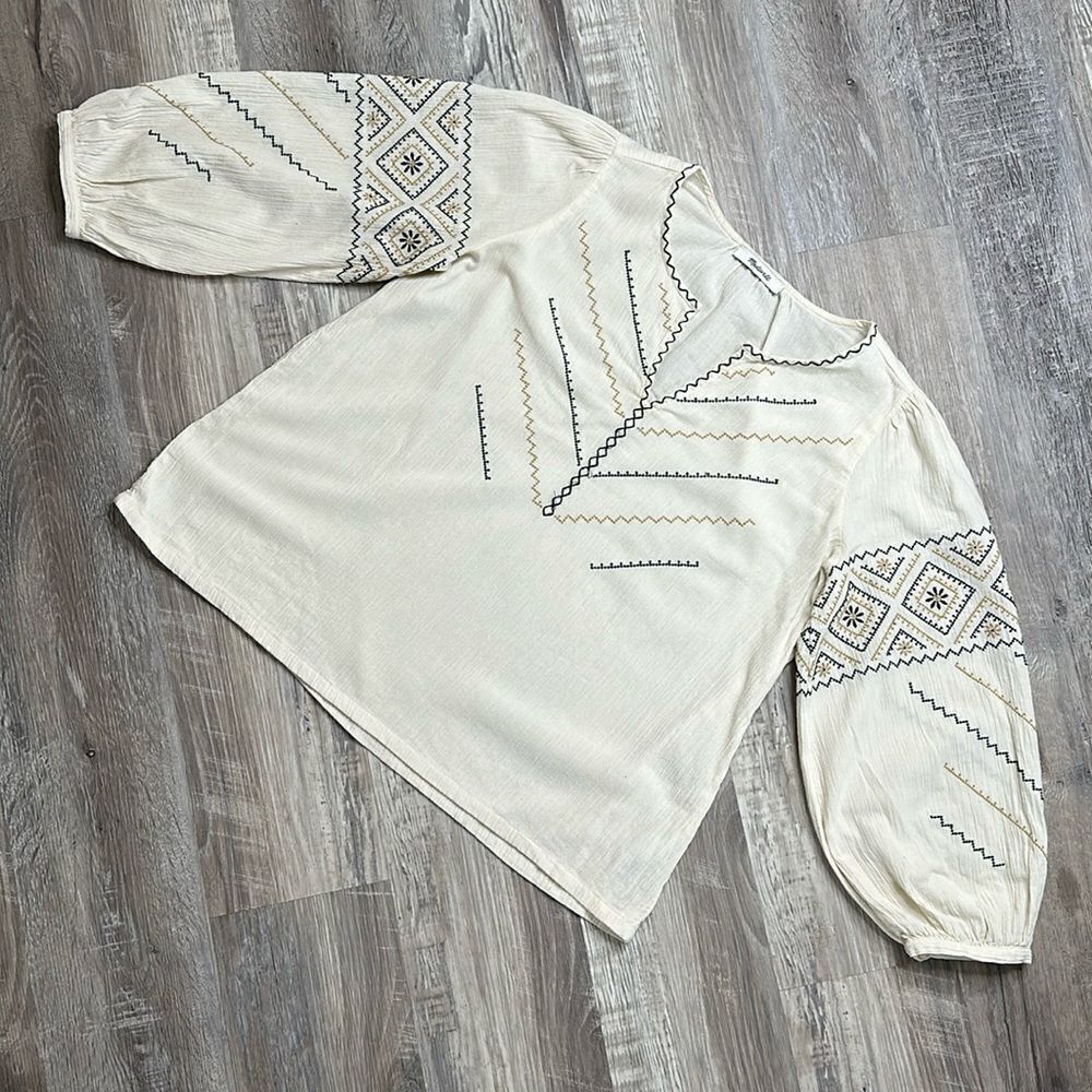 Madewell XS | Embroidered Peasant Top | like new, no flaws! Color- antique cream - Picture 4 of 15